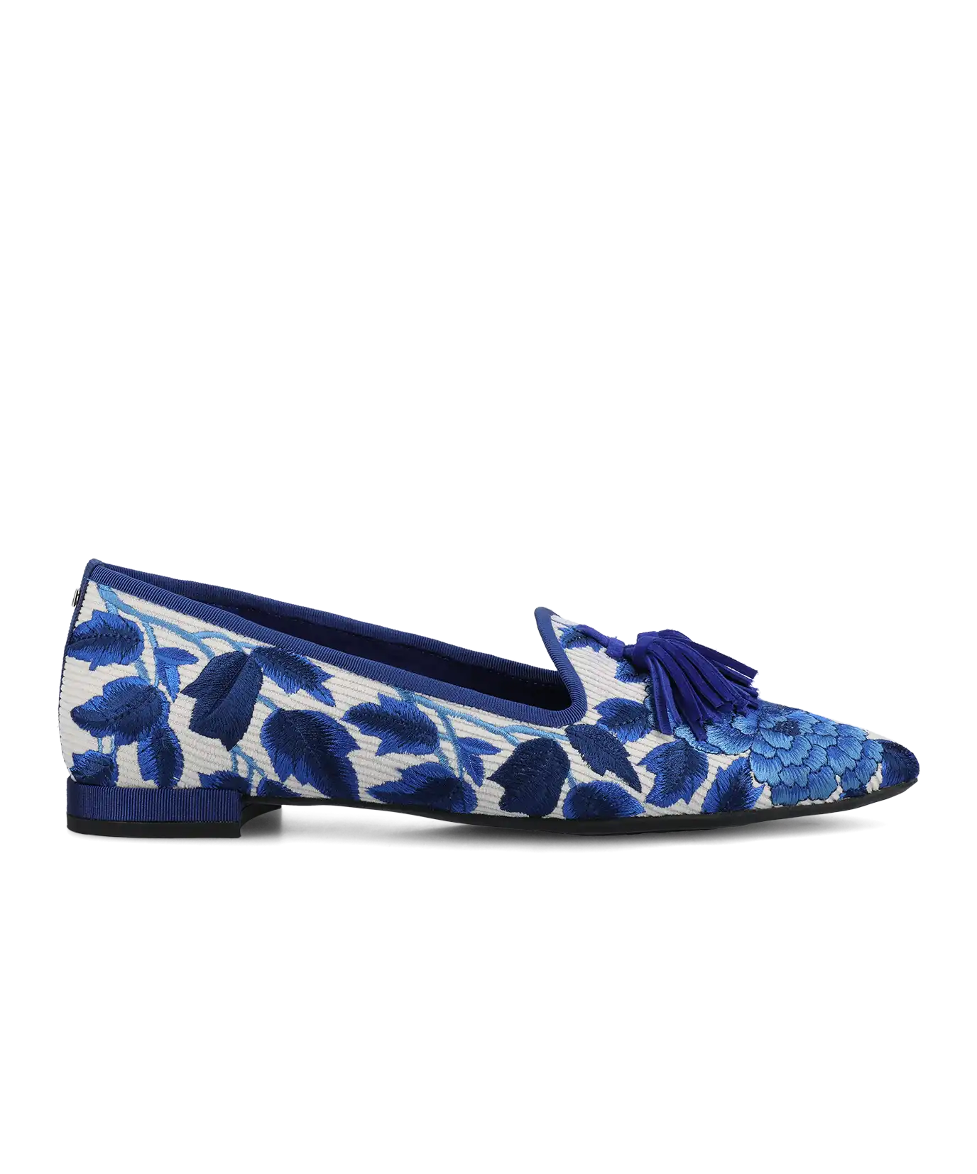 The Starfinch 15 Tassel - Empire Blue Teatime Embroidery