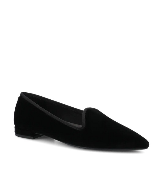 The Starfinch 15 - Black Velvet