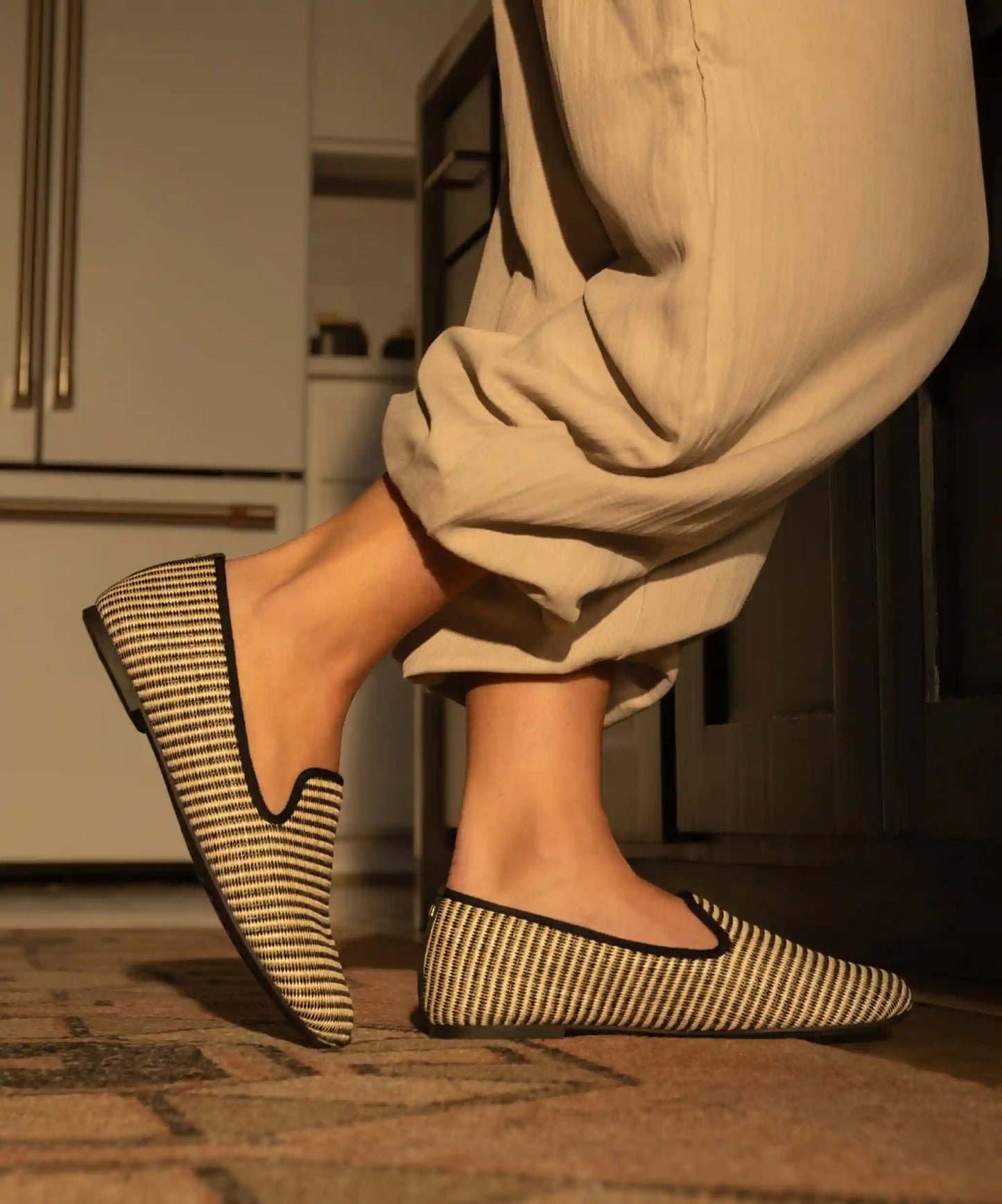 The Starling - Black/Off White Two Tone Raffia